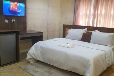 Prinaj Hotel & Resort