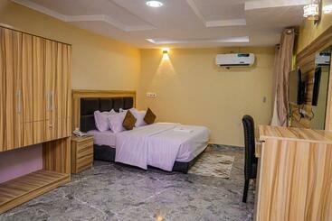 Prinaj Hotel & Resort