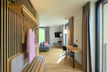 هتل Stoos Lodge