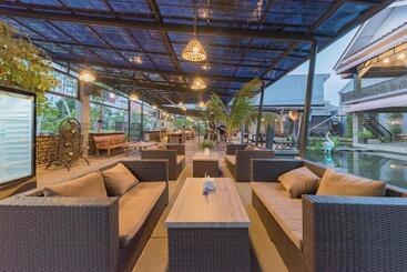 Urbanview Hotel Khayrizsan Tasikmalaya By Reddoorz