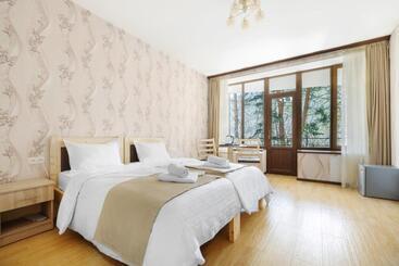 Kompozitor Hotel Dilijan