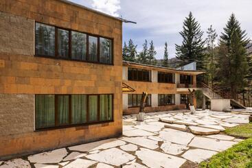 Kompozitor Hotel Dilijan