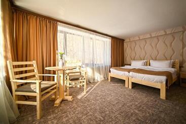 Kompozitor Hotel Dilijan