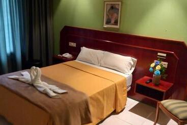 Motel Montecarlo - Teo