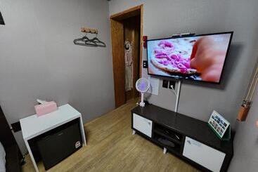 پانسیون Leehakjang Guesthouse