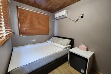 پانسیون Leehakjang Guesthouse