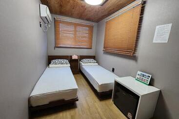 پانسیون Leehakjang Guesthouse