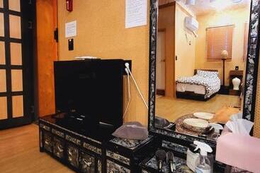 پانسیون Leehakjang Guesthouse