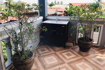 پانسیون Xaythone Guest House
