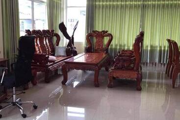 پانسیون Xaythone Guest House