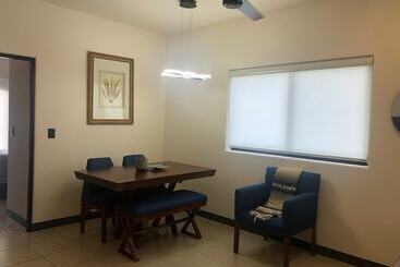 Suites Lomboy & Plaza