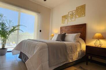 Suites Lomboy & Plaza