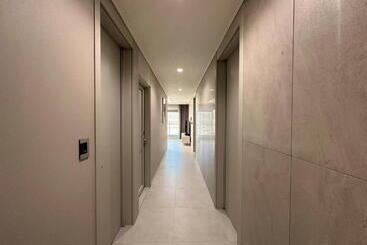 Y Collection By Uh Flat Osiria