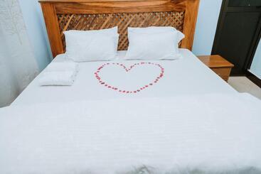 تختخواب و صبحانه Kisanga Homestay