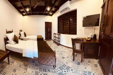 Cherai Lake Resort