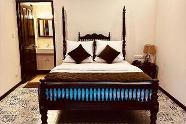Cherai Lake Resort
