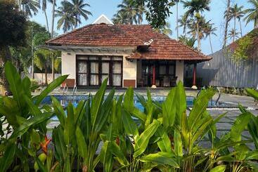 Cherai Lake Resort