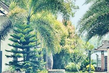Cherai Lake Resort
