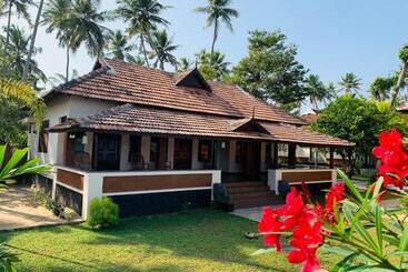 Cherai Lake Resort