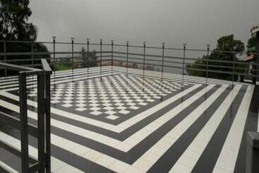 ホテル 360 South, Khandala