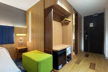 هتل Aston Inn Cilacap