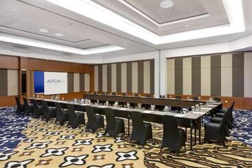 هتل Aston Inn Cilacap
