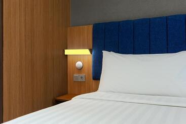 هتل Aston Inn Cilacap