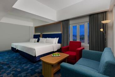 هتل Aston Inn Cilacap