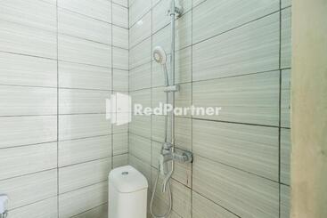 هتل Atiq Homestay Syariah Mitra Reddoorz
