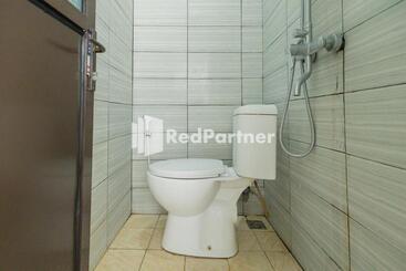 هتل Atiq Homestay Syariah Mitra Reddoorz