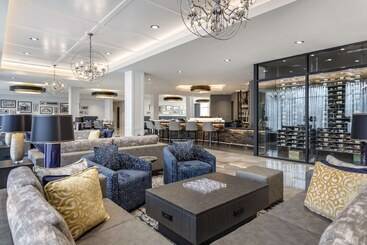 Cambria Hotel Austin Uptown Near The Domain