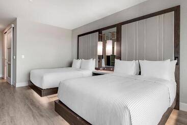 Cambria Hotel Austin Uptown Near The Domain