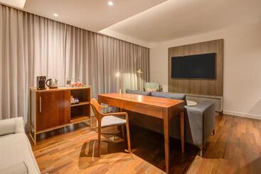 هتل Qoya Sao Paulo Paulista, Curio Collection By Hilton
