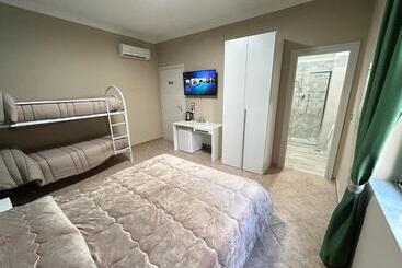 Skycity B&b