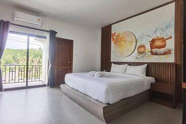 โรงแรมชลาลัย กระบี่ Chalalai Hotel Krabi