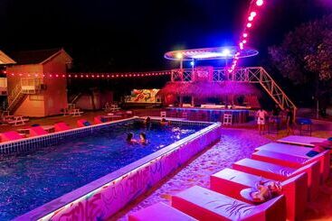 هاستل Slumber Resort Koh Chang