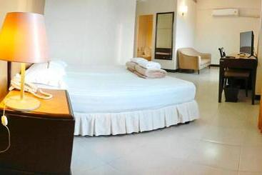 هاستل Tinidee Inn Ranong