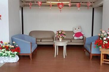 هاستل Tinidee Inn Ranong