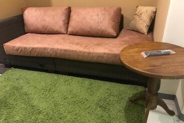 Cinnamon Tan Boutique