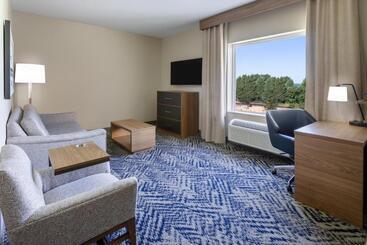 هتل Candlewood Suites Atlanta Kennesaw By Ihg