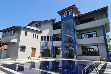 酒店 Dhammika Beach Palace