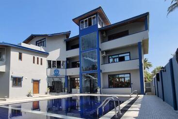 酒店 Dhammika Beach Palace