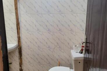 هتل Eko Akete Guest House