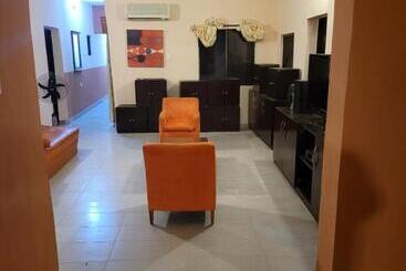 هتل Eko Akete Guest House
