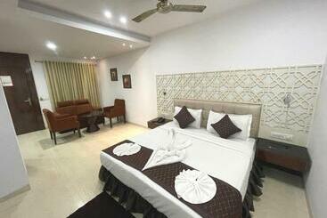 هتل Goa Continental   Baga