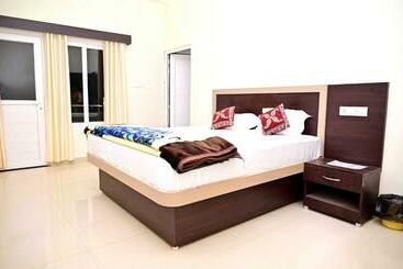 هتل Oyo 80516k Nath Palace