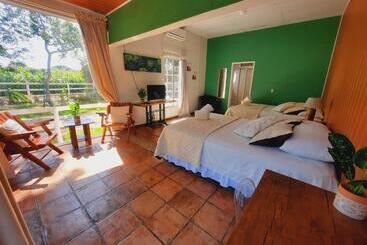 هتل Rancho Sofia