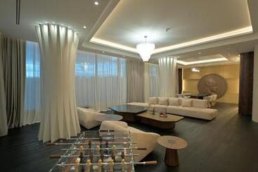 هتل Seven Visions Resort And Places, The Dvin