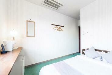 هتل Sharoum Inn  Vacation Stay 04973v