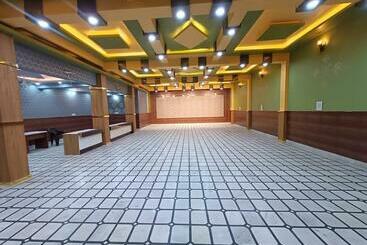 酒店 Subham Residency And Restaurant
